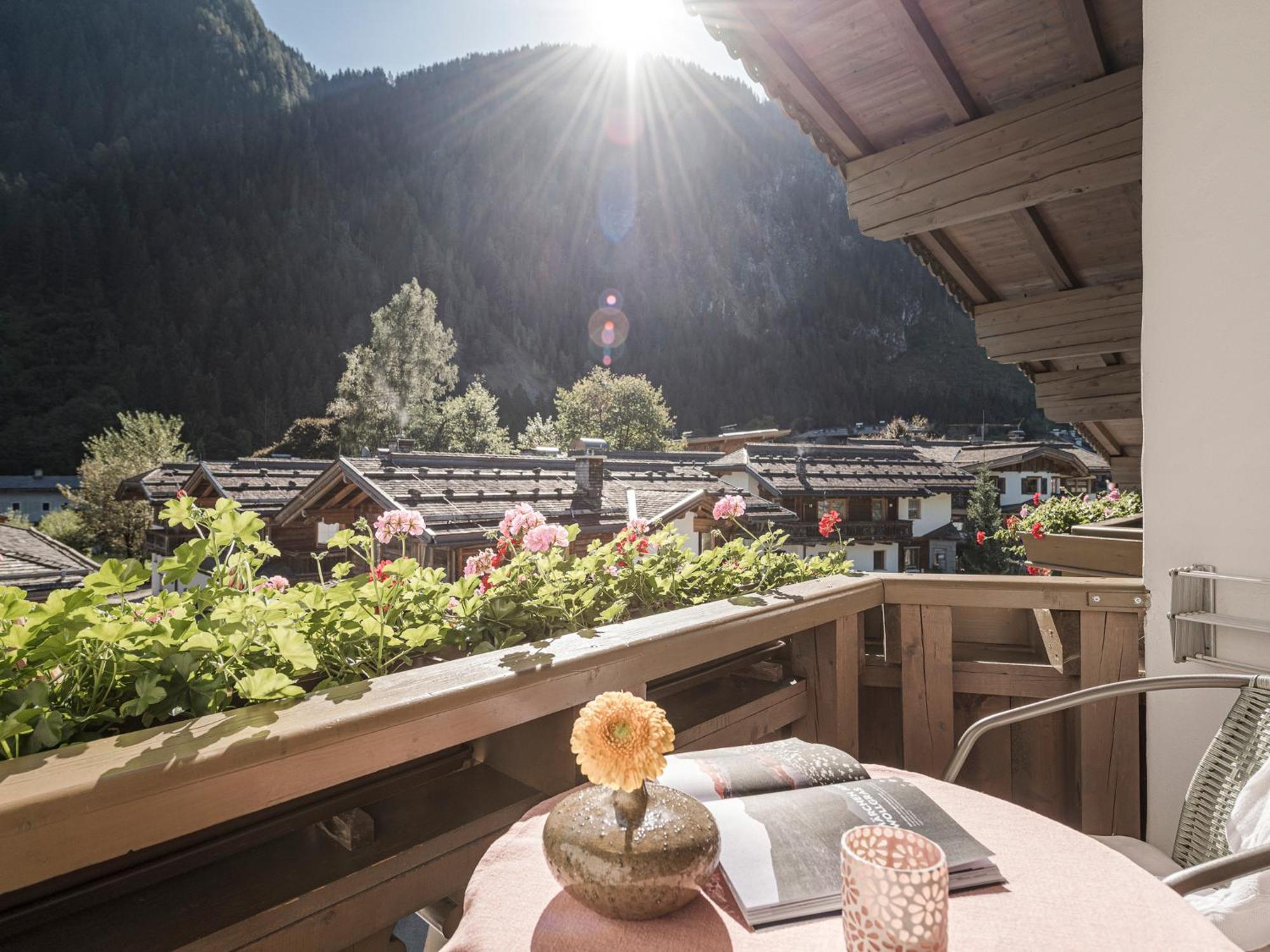 Apparthotel "Landhaus Veronika" Mayrhofen Exterior foto
